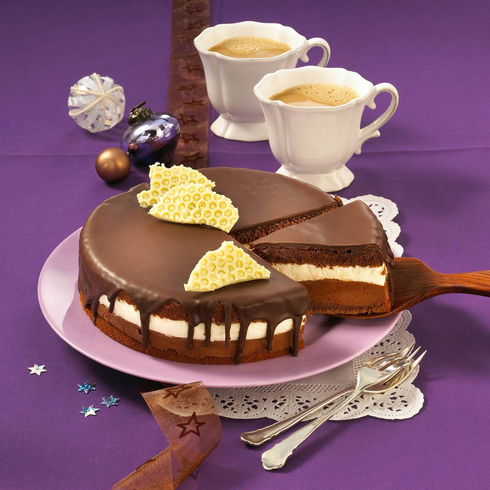 Mousse au Chocolat-Torte Rezept | LECKER