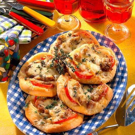 Mozzarella-Mett-Brötchen Rezept Mozzarella-Mett-Brötchen Rezept