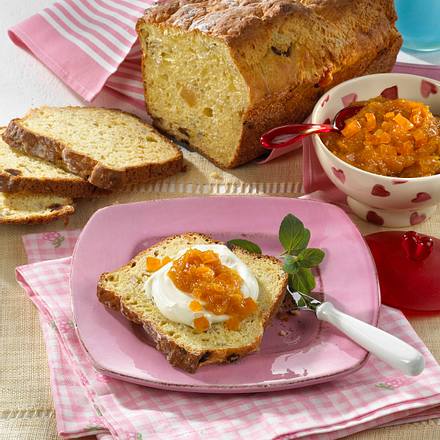 Müsli-Quarkbrot & Aprikosen-Mus Rezept