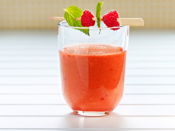 Multivitamin-Drink mit Sanddorn und Himbeeren Rezept
