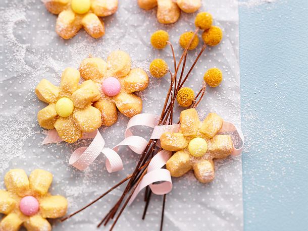 Mürbe Zitronenblüten Rezept