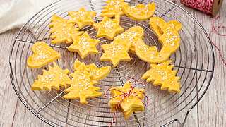Mürbeteigplätzchen (Weihnachtsgebäck nach Großmutters Art) Rezept - Foto: Show Heroes