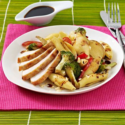 Muschelnudeln Brokkoli Hähnchen zu Rezept Muschelnudeln Brokkoli Hähnchen zu Rezept