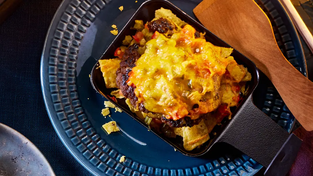 Nacho-Cheeseburger Rezept - Foto: LECKER @ Bauer Media Group Nacho-Cheeseburger Rezept - Foto: LECKER @ Bauer Media Group