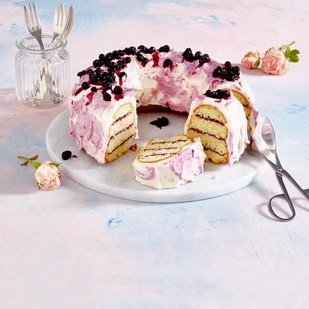 Napfkuchen mit Blaubeercurd, Frosting und Kompott Rezept Napfkuchen mit Blaubeercurd, Frosting und Kompott Rezept