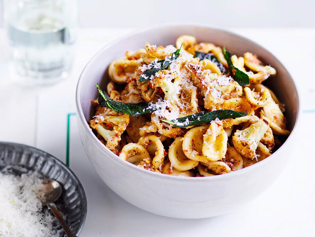 Nebenbei gezauberte Orecchiette mit gebackenem Blumenkohl Rezept