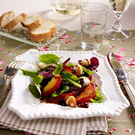 Nektarinen-Mozzarella-Salat Rezept Nektarinen-Mozzarella-Salat Rezept
