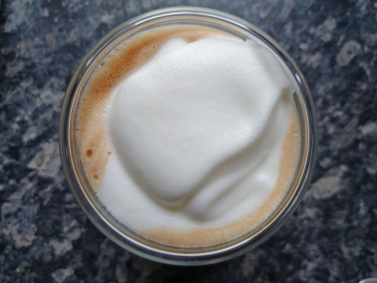 Kalter Cappuccino-Schaum aus dem Nespresso Aeroccino4