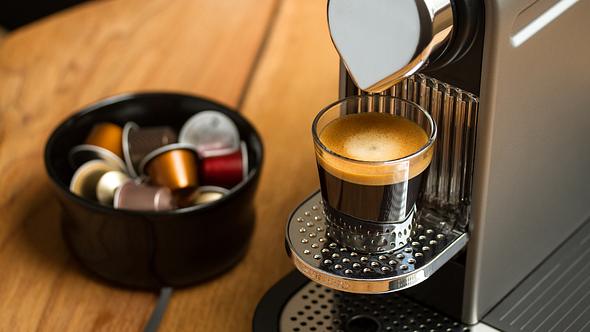 Alternativen für Nespresso Kapseln - Foto: istock/jonathanfilskov-photography