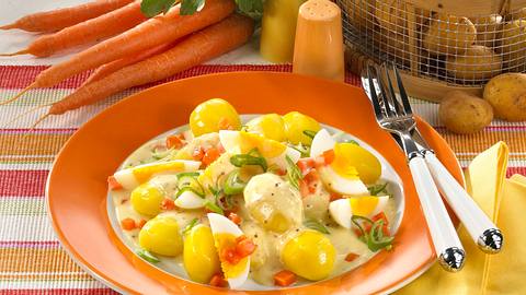 Neue Kartoffeln mit Eierragout Rezept - Foto: Först, Thomas