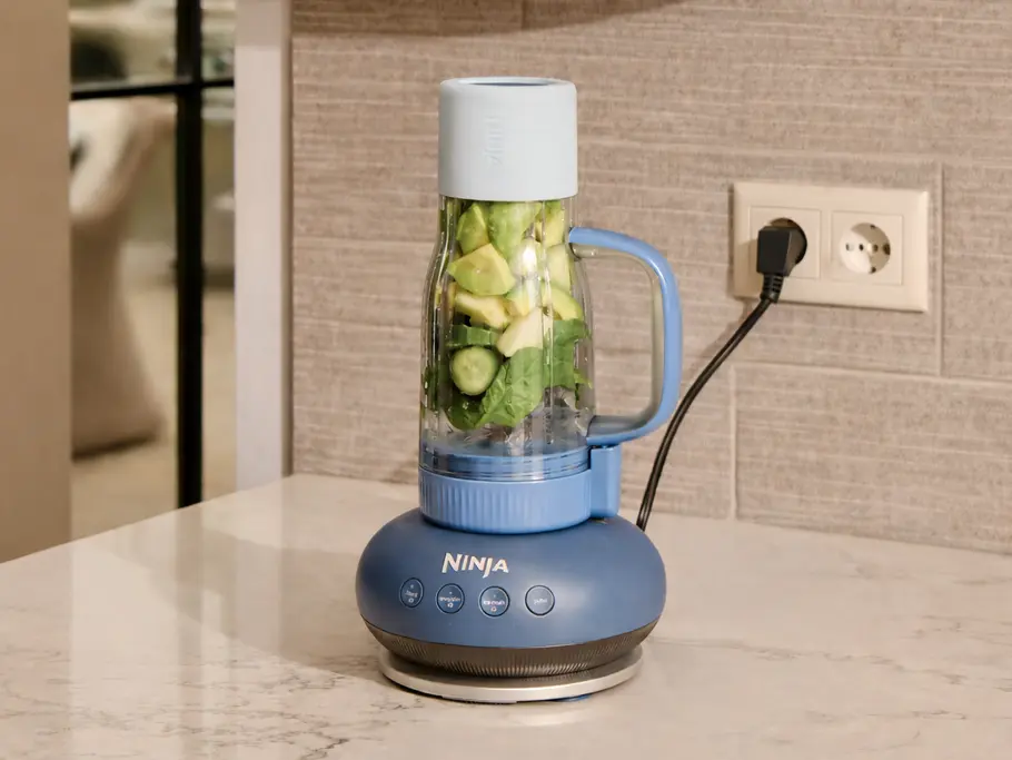 Ninja BlendBoss Standmixer mit To-Go-Becher