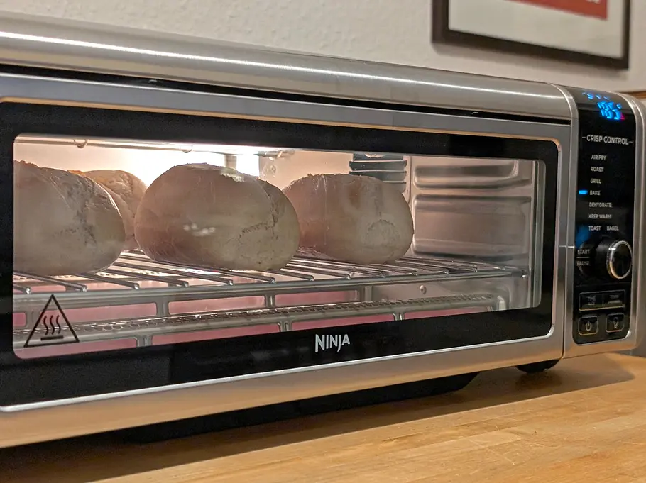 Brötchen aufbacken im Ninja Foodi 8-in-1 Brötchen aufbacken im Ninja Foodi 8-in-1