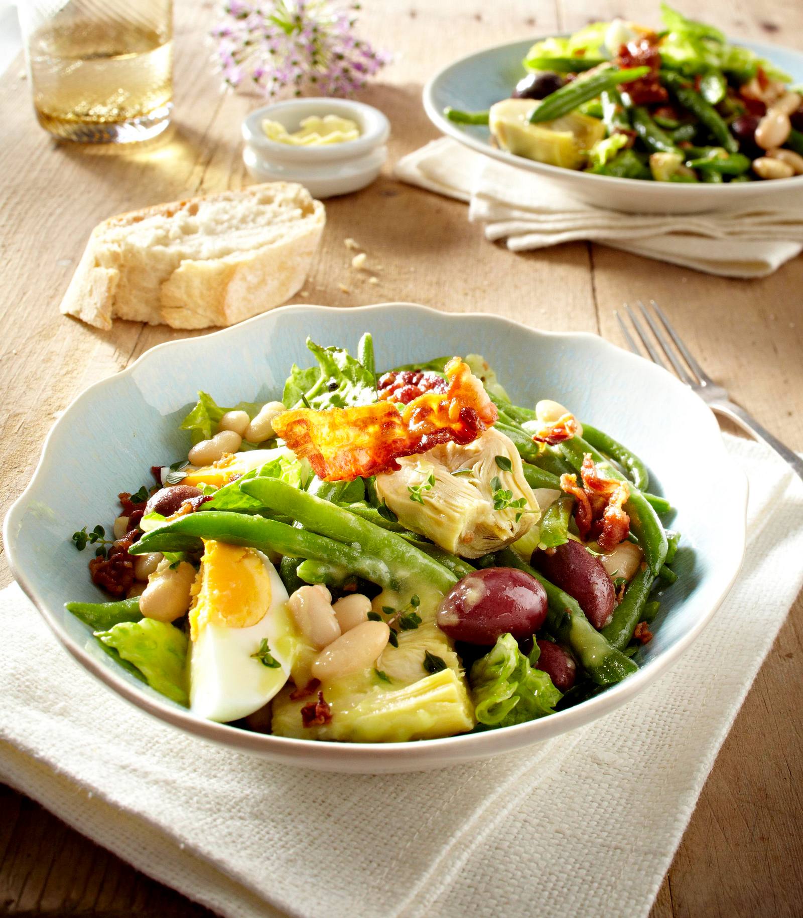 Nizza-Salat mit Kartoffel-Senf-Speck-Vinaigrette Rezept | LECKER