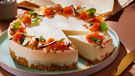 No-bake-carrot-kokos-cheesecake Rezept - Foto: House of Food / Bauer Food Experts KG