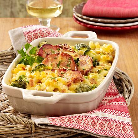 Nudel-Brokkoli-Auflauf mit Käserahm Rezept