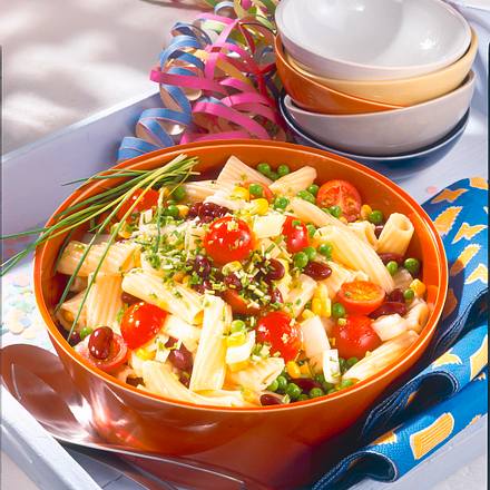 Nudel-Konfetti-Salat Rezept
