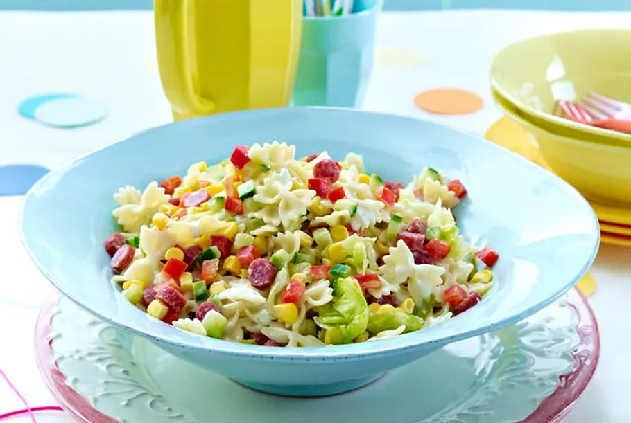 Nudel-Konfettisalat Rezept Nudel-Konfettisalat Rezept