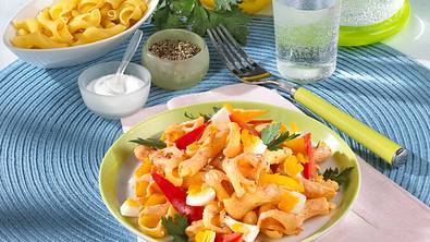 Nudel-Paprika Salat mit Ei (Diabetiker) Rezept - Foto: LECKER @ Bauer Media Group