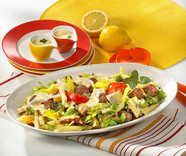 Nudel-Salat mit Hackbällchen Rezept Nudel-Salat mit Hackbällchen Rezept