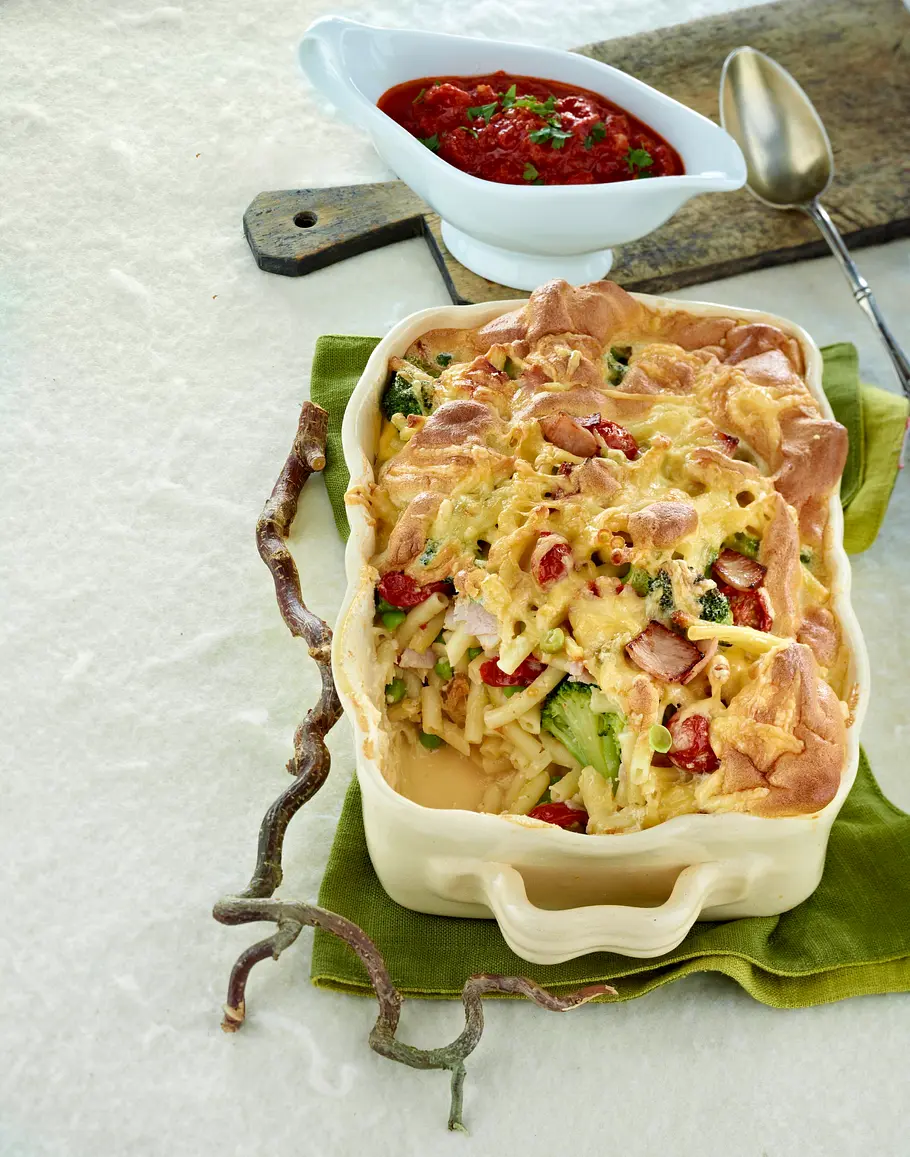 Nudelauflauf mit Tomatensoße Rezept Nudelauflauf mit Tomatensoße Rezept