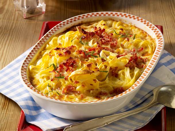 Nudelgratin à la Carbonara Rezept | LECKER