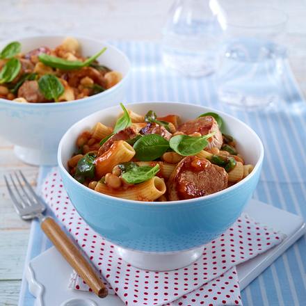 Nudeln in Bohnen-Schweinefilet-Soße Rezept