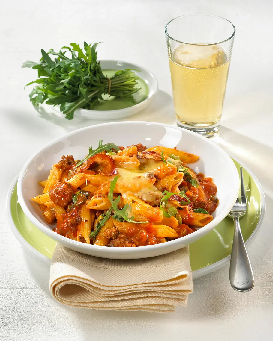 Nudeln mit Barbecue-Hacksoße Rezept Nudeln mit Barbecue-Hacksoße Rezept