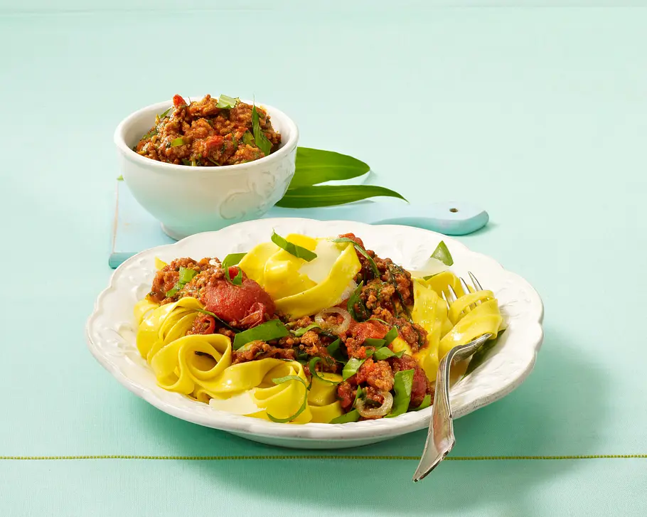 Nudeln mit Bärlauchbolognese Rezept