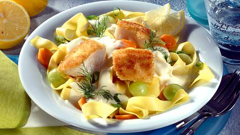 Nudeln mit Fischnuggets Rezept - Foto: House of Food / Bauer Food Experts KG