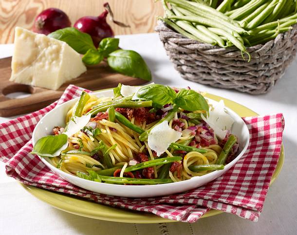 Nudeln mit grünen Bohnen Rezept Nudeln mit grünen Bohnen Rezept
