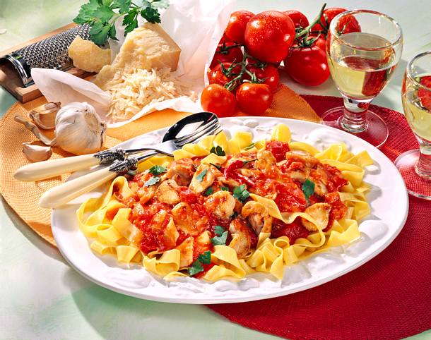 Nudeln mit Hähnchengeschnetzeltem all' Arrabbiata Rezept Nudeln mit Hähnchengeschnetzeltem all' Arrabbiata Rezept