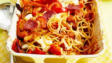 Nudeln mit Tomaten-Paprika-Pesto Rezept - Foto: LECKER @ Bauer Media Group Nudeln mit Tomaten-Paprika-Pesto Rezept - Foto: LECKER @ Bauer Media Group