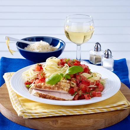 Nudeln mit Tomaten und Basilikum Rezept Nudeln mit Tomaten und Basilikum Rezept