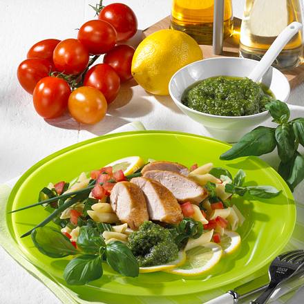 Nudelsalat mit Hähnchen Rezept Nudelsalat mit Hähnchen Rezept