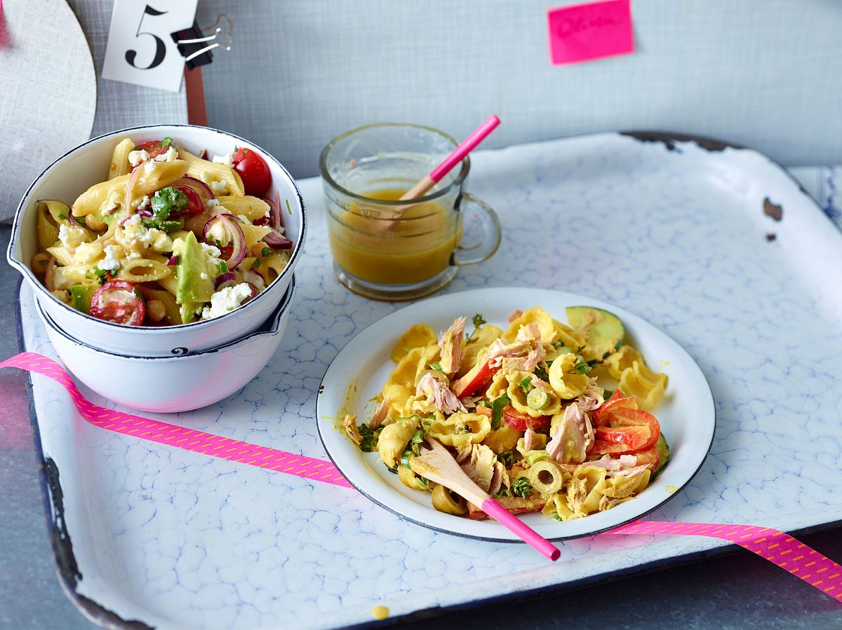 Nudelsalat mit Kichererbsen und Avocado Rezept