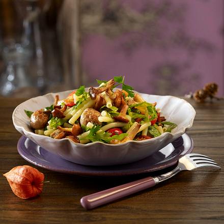 Nudelsalat mit Pfifferlingen Rezept Nudelsalat mit Pfifferlingen Rezept
