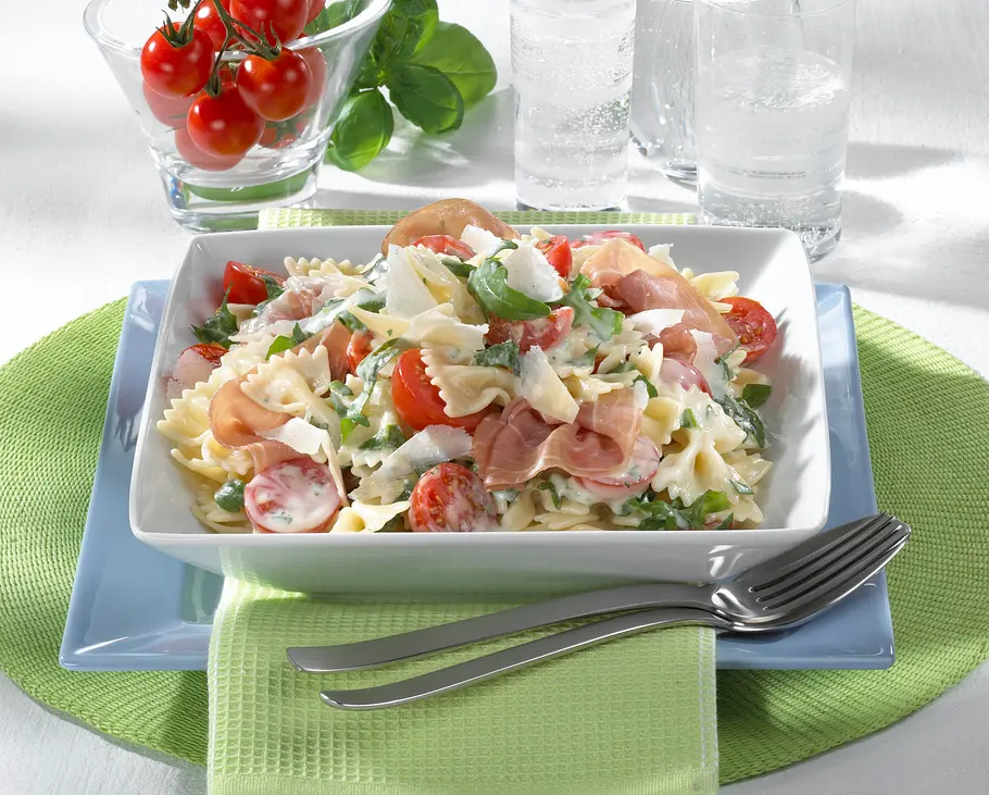 Nudelsalat mit Rauke und Tomaten Rezept Nudelsalat mit Rauke und Tomaten Rezept