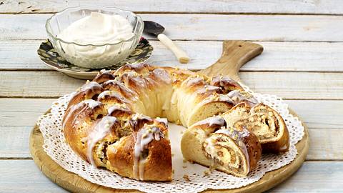 Nuss-Marzipan-Kranz Rezept - Foto: House of Food / Bauer Food Experts KG