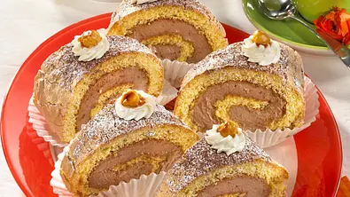Nuss-Nougat-Rolle Rezept - Foto: LECKER @ Bauer Media Group