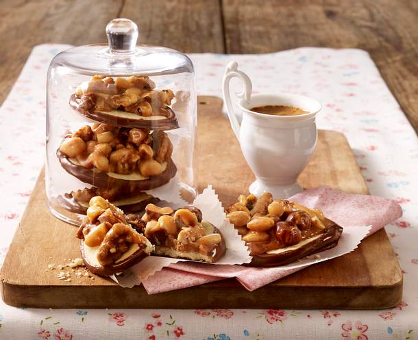 Nuss-Schokotaler Rezept Nuss-Schokotaler Rezept