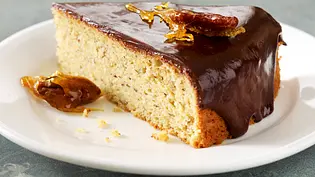 Nusskuchen ohne Mehl - Foto: LECKER @ Bauer Media Group Nusskuchen ohne Mehl - Foto: LECKER @ Bauer Media Group