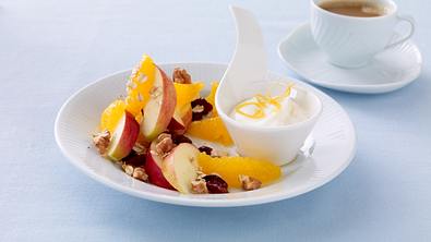 Obstsalat mit Quark Rezept - Foto: LECKER @ Bauer Media Group