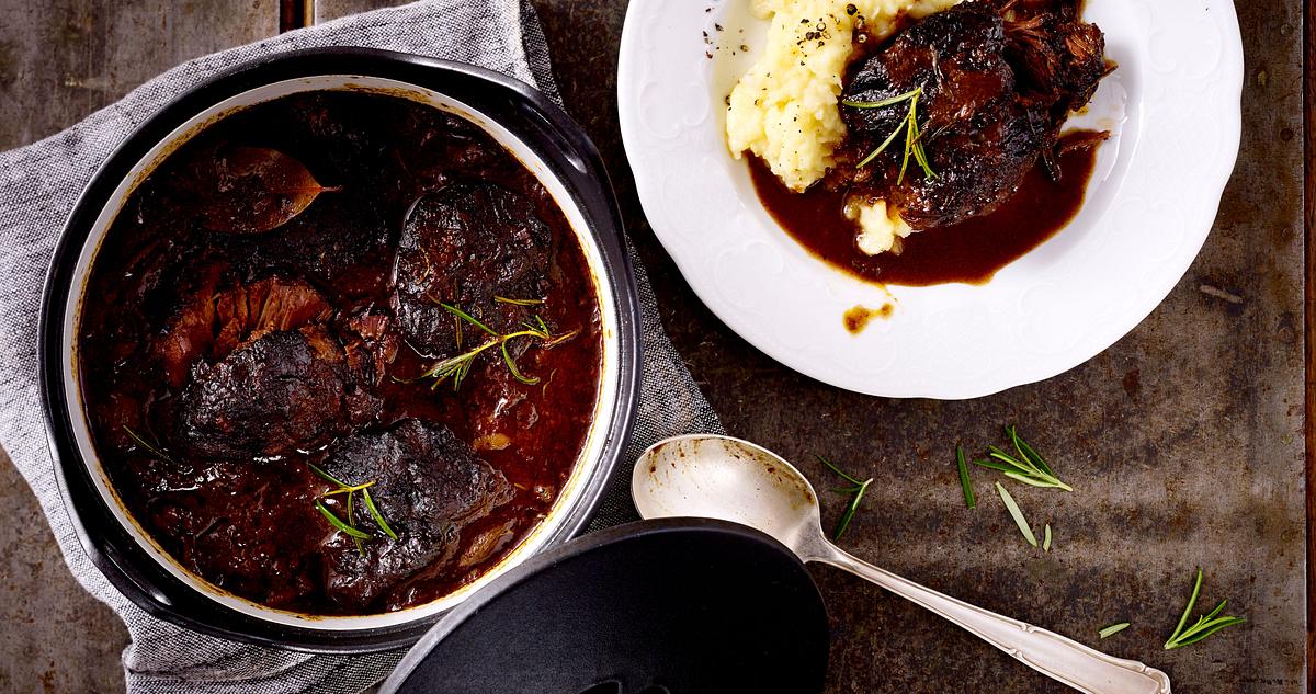 Ochsenbäckchen mit Holunderbeerensoße Rezept