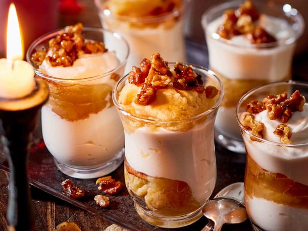Ofen-Apfelmus mit Zimt-Creme Rezept
