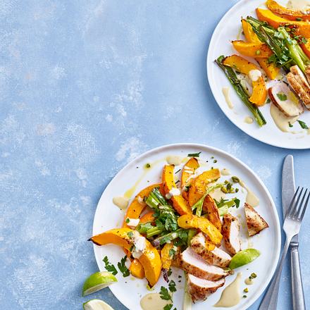 Ofenkürbis mit Hähnchenfilet Rezept Ofenkürbis mit Hähnchenfilet Rezept