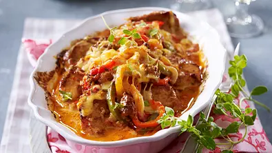 Ofenschnitzel alla Bolognese Rezept - Foto: LECKER @ Bauer Media Group