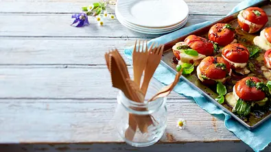 Ofentomaten caprese Rezept - Foto: LECKER @ Bauer Media Group