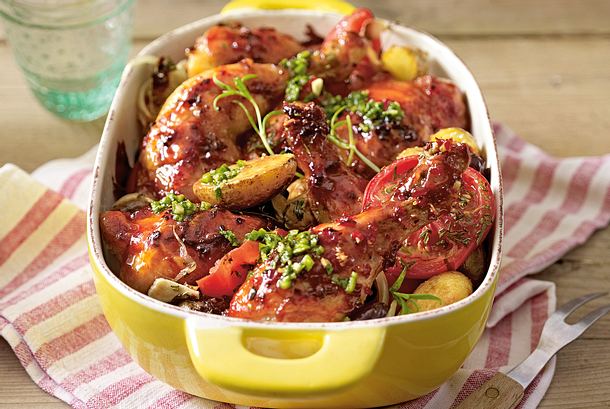 Ofentomaten mit Piri-Piri-Hähnchenkeulen Rezept Ofentomaten mit Piri-Piri-Hähnchenkeulen Rezept