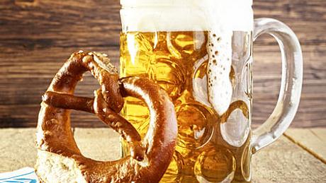 Oktoberfestbier - Oans, zwoa, g’suffa! - Foto: © silberkorn73 - Fotolia.com