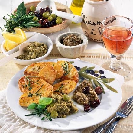Olivenpasten zu Röstkartoffeln Rezept Olivenpasten zu Röstkartoffeln Rezept